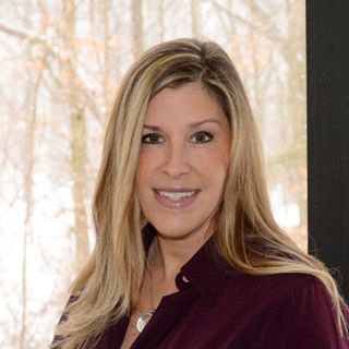 Mom | Wife | Writer | Foodie @NextAvenue @Newsweek @BusinessInsider @TODAY @EatThisNotThat