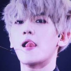 Baekhyun_9203's profile picture. 