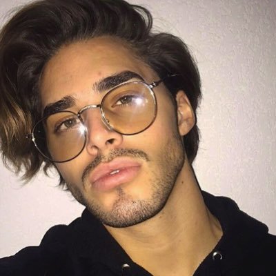 philrpgnza's profile picture. patient. (trouble de l'hypersexualité) 💋