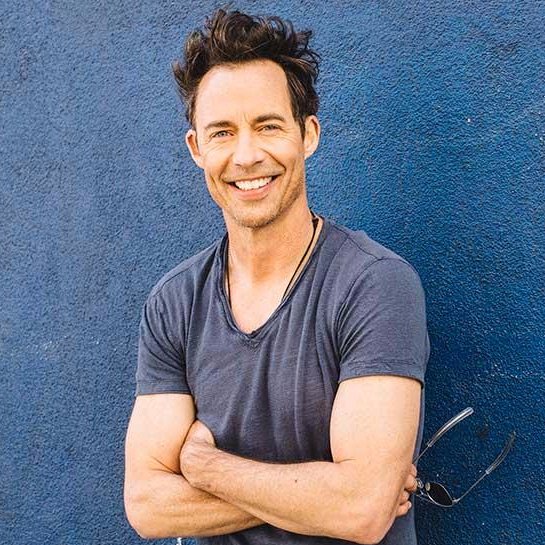 Your #1 source for news & updates on actor, director, writer, musician, and snackologist Tom Cavanagh. Not affiliated with @CavanaghTom or his reps.