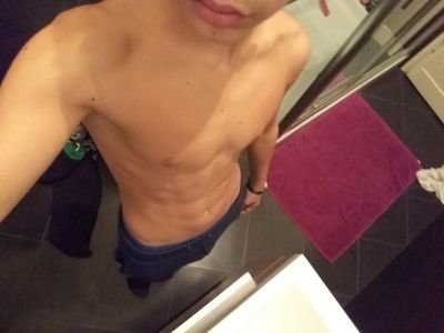 Simone86135536's profile picture. Personaggi Web Altri sport Calcio Musica Sport Club della Serie A TIM