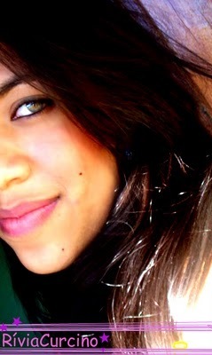 RiviaCurcino's profile picture. 