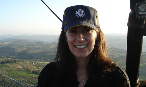 Nazik33's profile picture. 