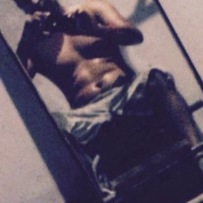 iTuHeroe's profile picture. Esta cuenta respeta la diversidad de género, no importa si eres gay, lesbiana, transexual o heterosexual. ¡SERÁS TRATADO COMO LA MISMA MIERDA!