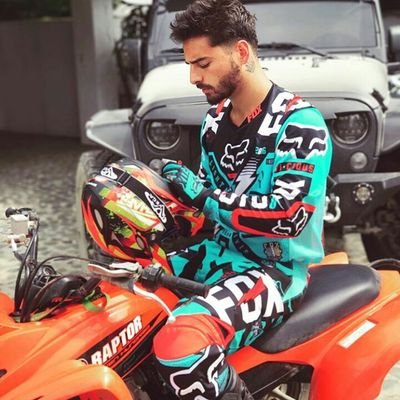 Camilapbdb's profile picture. integrante de Maluma family Bogotá, feliz de seguir a una persona llena de magia como lo es MALUMA ⭐Pretty Boy Dirty Boy⭐