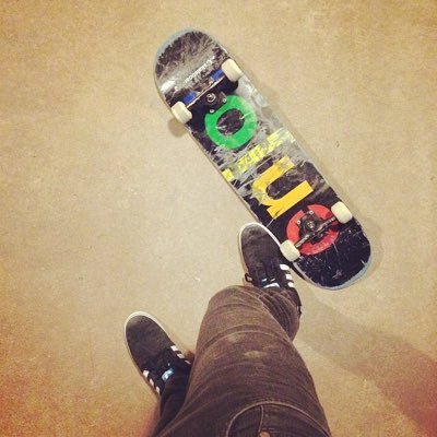 realendframe's profile picture. Gaming