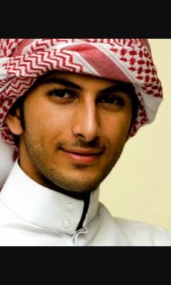 ‏قـالو تحب وقلت حبي على ذوق 
ما أبيح بأسرار المحبة من سنين
،
أبطي وأنا ساكت ولا أبين الشوق 
الأرض تصمت مير فيها بـراكين