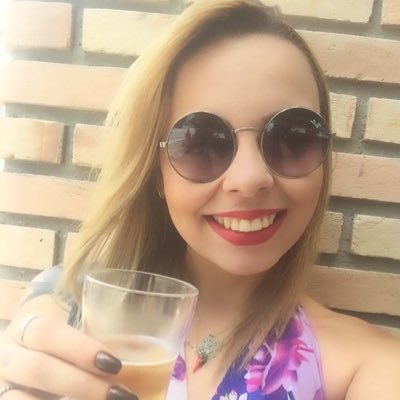 ItalmeidaIzza's profile picture. 