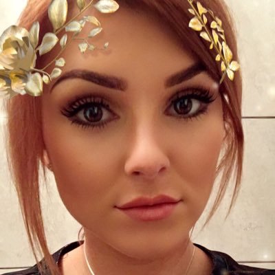Chloe Davies✨ Profile
