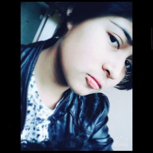 Me falta una mujer, me sobran seis tequilas.