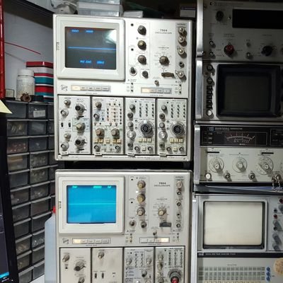 Wind of electrons over the void of cavity. Juggling bits and bytes for life. Also #demoscene, #electronics, and #hamradio