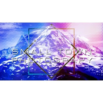 Small Town Photography based outside of Springfield, MO. Photos are captured by Sarah Myers and are copyrighted under Small Town Photography ©