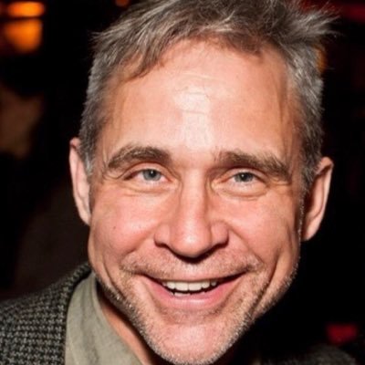 synyny's profile picture. Artist photographer comedian