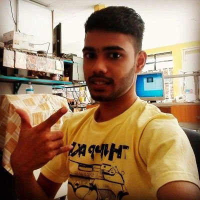 லவ் பண்ணி பொம்மயாய் 
                வாழ்றத விட
சைட் அடிச்சு 
                      செம்மையாய் வாழ்ந்திடலாம்