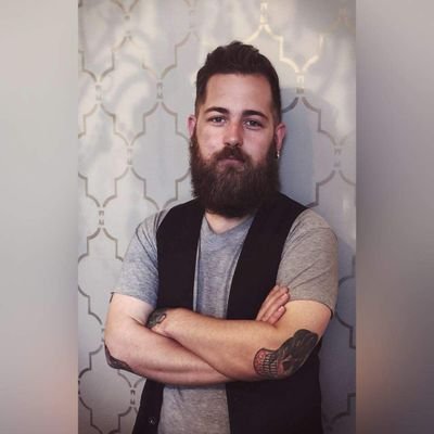 Ownner/senior stylist at Jordan Christy Salon and educator for Hattori Hanzo Shears. #hanzonation #jordanchristysalon