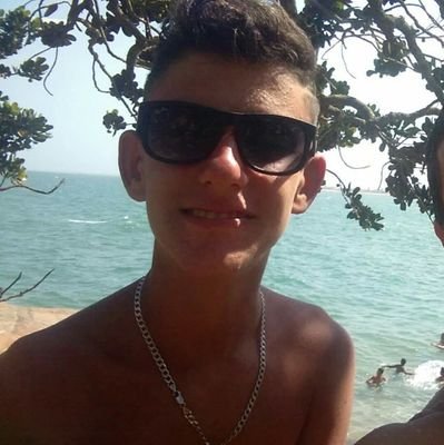 YanBonin08's profile picture. 