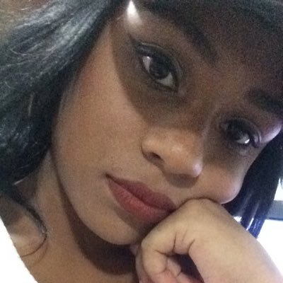 Se eu dissesse que eu amei você,diga-me, o que você diria? Se eu dissesse que eu odiava você, você iria embora?