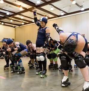 Captain @chattanoogarollerderby and hair mage @riothairlab