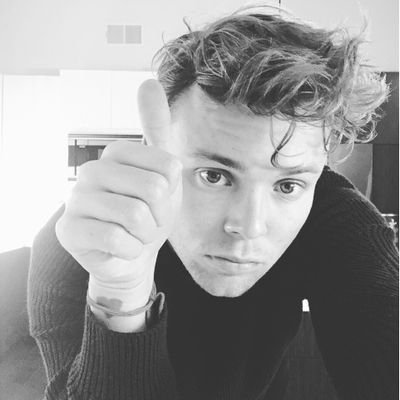 AsiongFiveSOS's profile picture. don't let the colors fade to grey