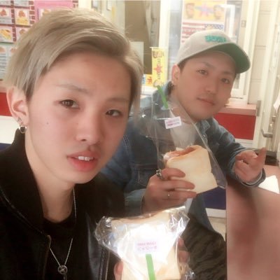 r__a1028's profile picture. 広い視野。三年以内には東京へ✈️