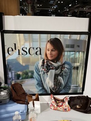 Elisca_Design's profile picture. Création de foulards haut de gamme