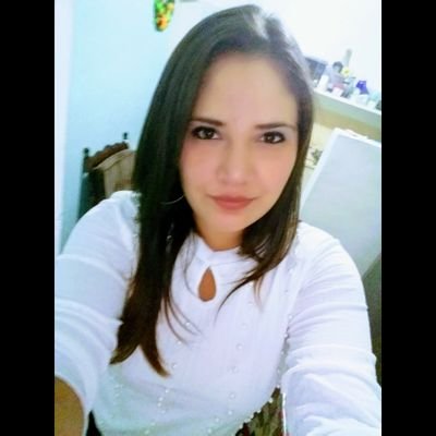 DianaUzcategui2's profile picture. 