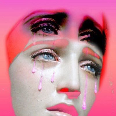 kommos's profile picture. 