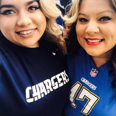 life is good ! love my family and Chargers ... being a bolt fan is a way of life ⚡️🏈😎💙💛