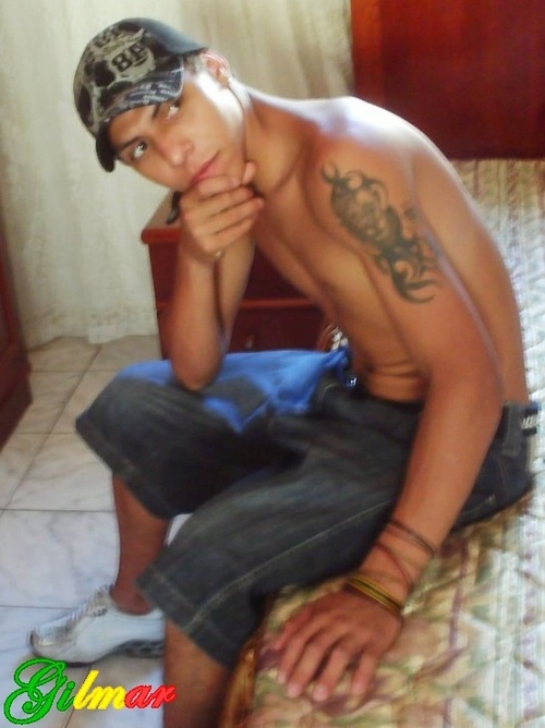 sou uhm cara que curtir reggae ,sou fã do bob marley ,é isso aew 
BRASIL VAI VIRA JAMAICA