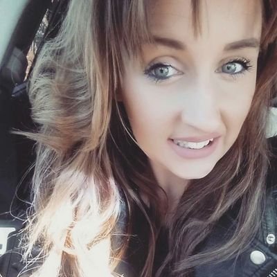 LilMissDee89's profile picture. 