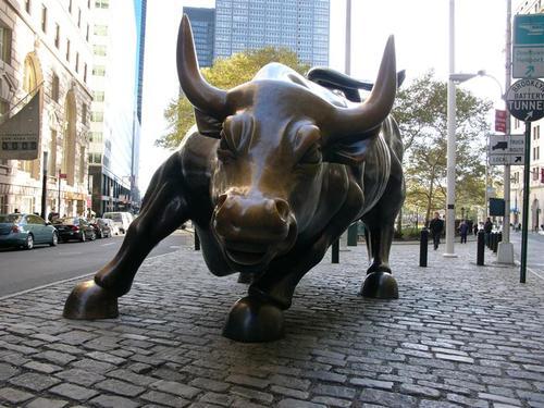 Portafolio de inversiones en la Bolsa de Valores de los EEUU. Alertas y sugerencias oportunas de negociación sobre Acciones y Opciones.