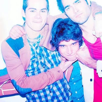 TwolfxTvd_RPG's profile picture. Twitter base para RPG da série Teen Wolf e The Vampire Diaries || Nos chame na DM para saber os personagens disponíveis ou se quiserem entrar no RPG.