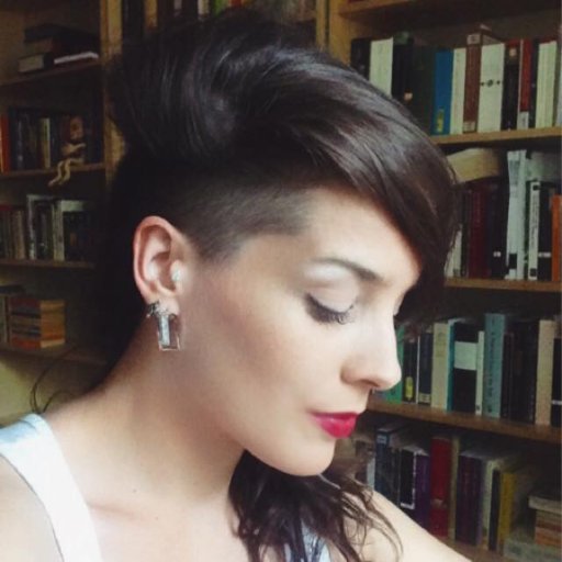 (she/her) Ph.D. Candidate @NYUniversity studying political and critical theory, environment, technology, insurgency, poetics.