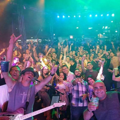 diversuscr's profile picture. #BailaLolaBaila Grupo musical