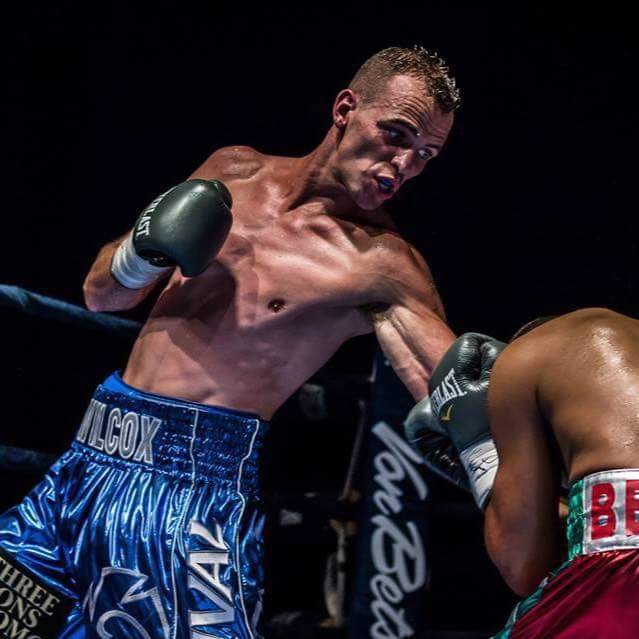 Professional Boxer 17-2-1 (5KO) WBA North American Super Lightweight Champion @3lionspromotion 🏠#HAMONT 🇨🇦Sports Ambassador, Healthcity Cayman Islands 🇰🇾