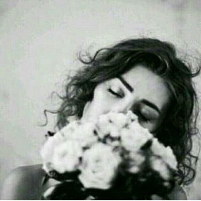 ‏‏‏‏من أفضل الأبيات بالنسبة لي:
أبوي ماشاب راسه من كبر سنَّه
بيض الفعايل بيضت له سواده.❤️❤️‏‏‏‏‏‏‏‏‏‏
