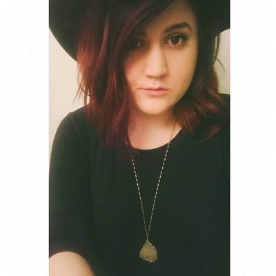 woahkelsy's profile picture. Dog mom | Cat mom | Married | 25