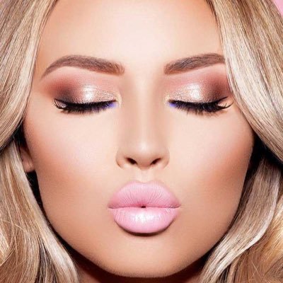 MakeupDaiIey's profile picture. 