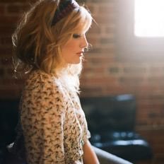 Sister to Tina and friend to Newt. Proud Pukwudgie. Legitimate|MultiRp|