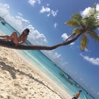 AbrilCassiano's profile image