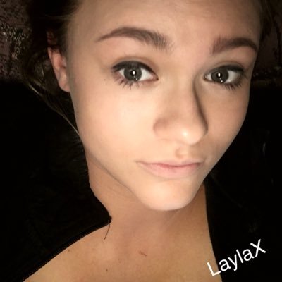 cam girl 💕mom of 3  💛love to be spoiled 😘 PayPal/ xlayla@hotmail.com🖤 💋