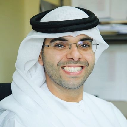 اقرأ، أحلل، استنتج، اغرد.
