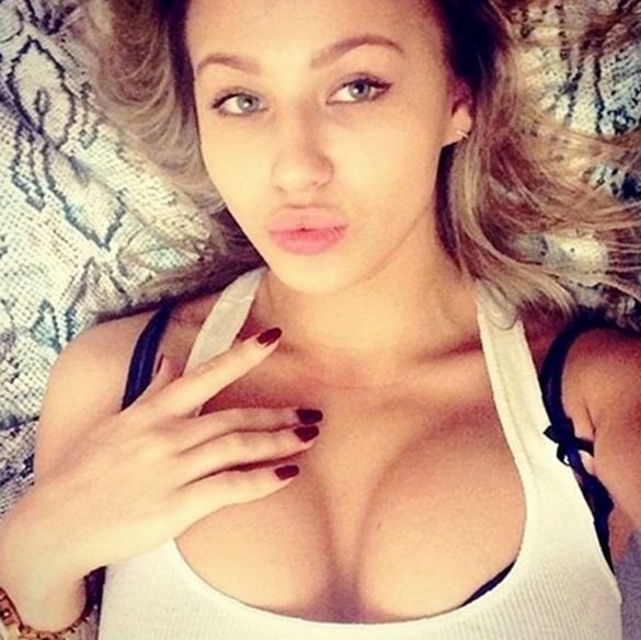 I a horny lady. 👠 I want to find boy. See my last tweet⬇️ ⬇️