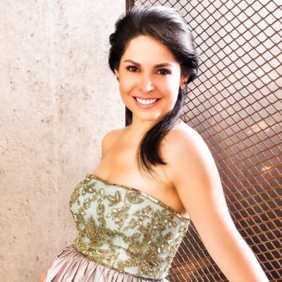 Rebeca Olvera Profile