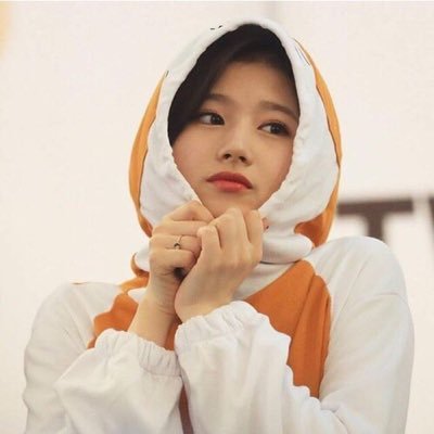 twstdb's profile picture. fuxk jaim trop la vie viens goûter mn yaourt o kiwi