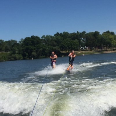 DanNosbush's profile picture. here for sports and funny rt’s