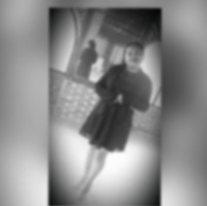 mariana3873's profile picture. Adelante. Cae. El mundo se ve mejor desde abajo