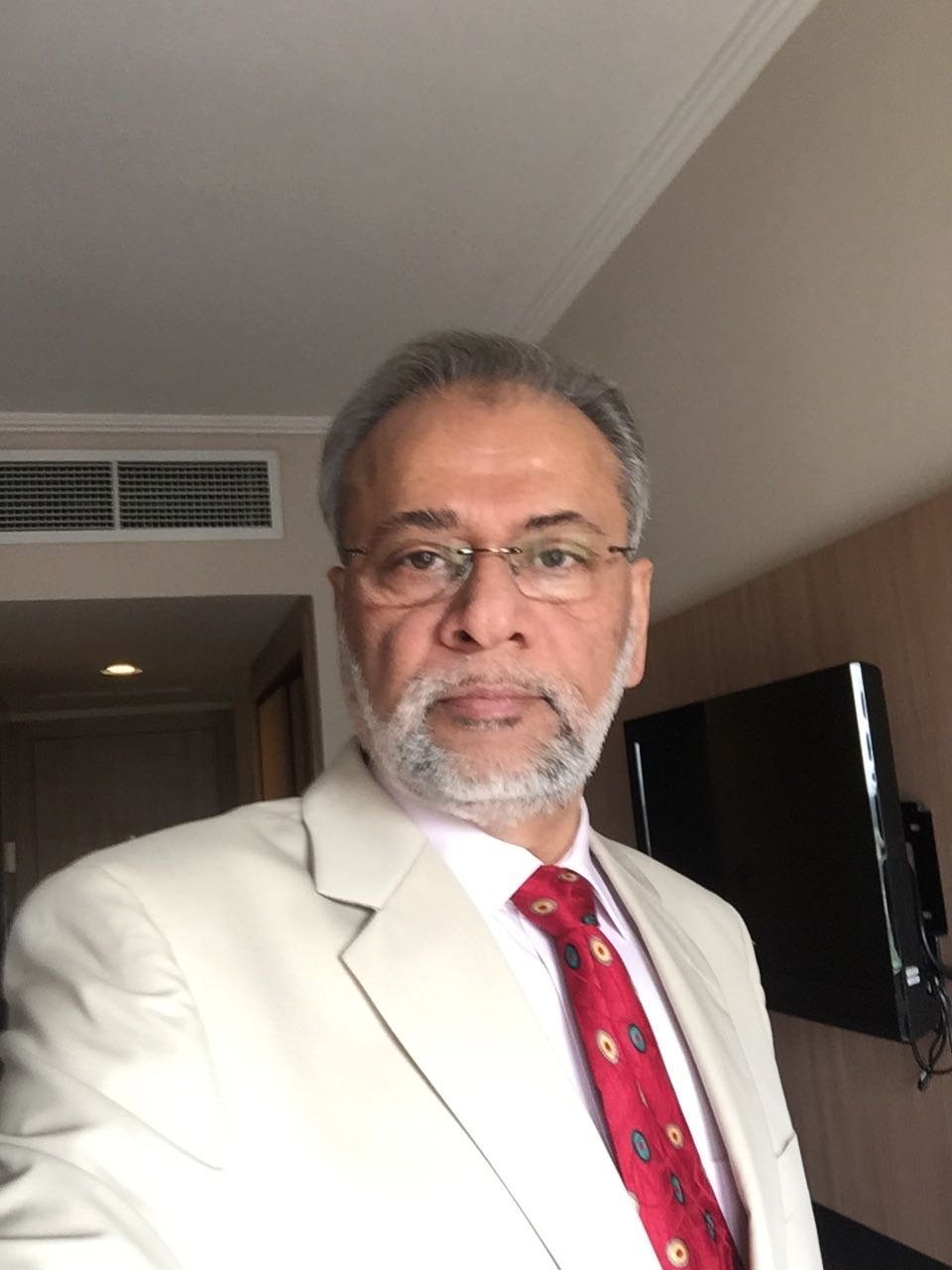 QSalahuddin's profile picture. 45 years of leadership excellence. turnaround organisations from Red to Black. trained ordinary people to perform extra ordinary. Social activist. educationist.