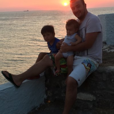 fatih_ozturk85's profile picture. Derdi dünya olanın dünya kadar derdi olur
