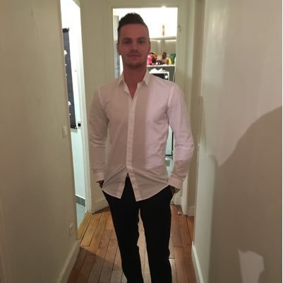 MaxPlateel's profile picture. Master 2 international management 🖋